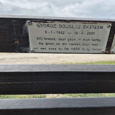 EKSTEEN George Douglas 1942-2021 & Lettie 1944-2012_1