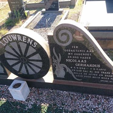 LOUWRENS Nicolaas Gerhardus 1892-1976 &amp; Hester Salomina VAN ZYL 1905-1973