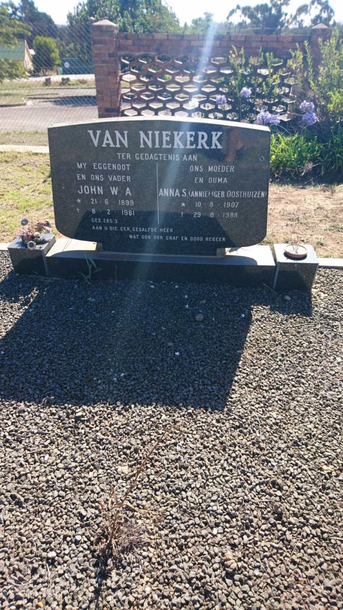 NIEKERK John W.A., van 1899-1981 &amp; Anna S. OOSTHUIZEN 1907-1988
