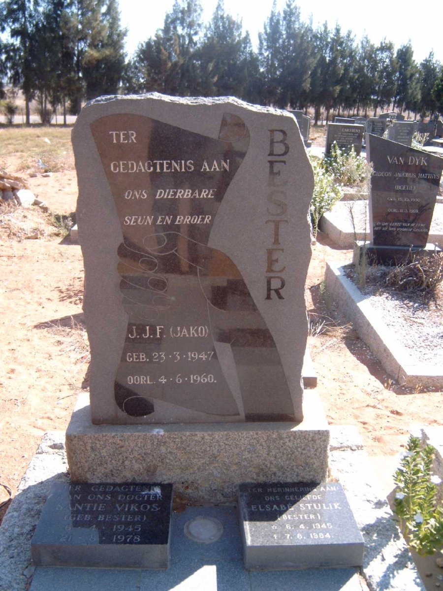 BESTER J.J.F. 1947-1960 :: VIKOS Santie nee BESTER 1945-1978 :: STULIK Elsabé nee BESTER 1945-1984