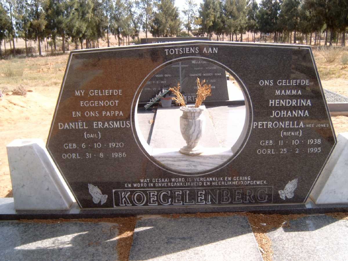 KOEGELENBERG Daniel Erasmus 1920-1986 &amp; Hendrina Johanna Petronella JONES 1938-1995