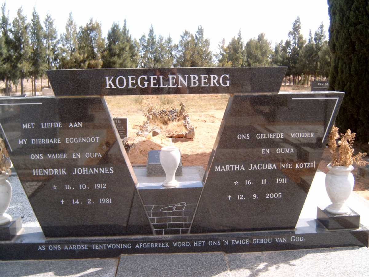 KOEGELENBERG Hendrik Johannes 1912-1981 &amp; Martha Jacoba KOTZE 1911-2005
