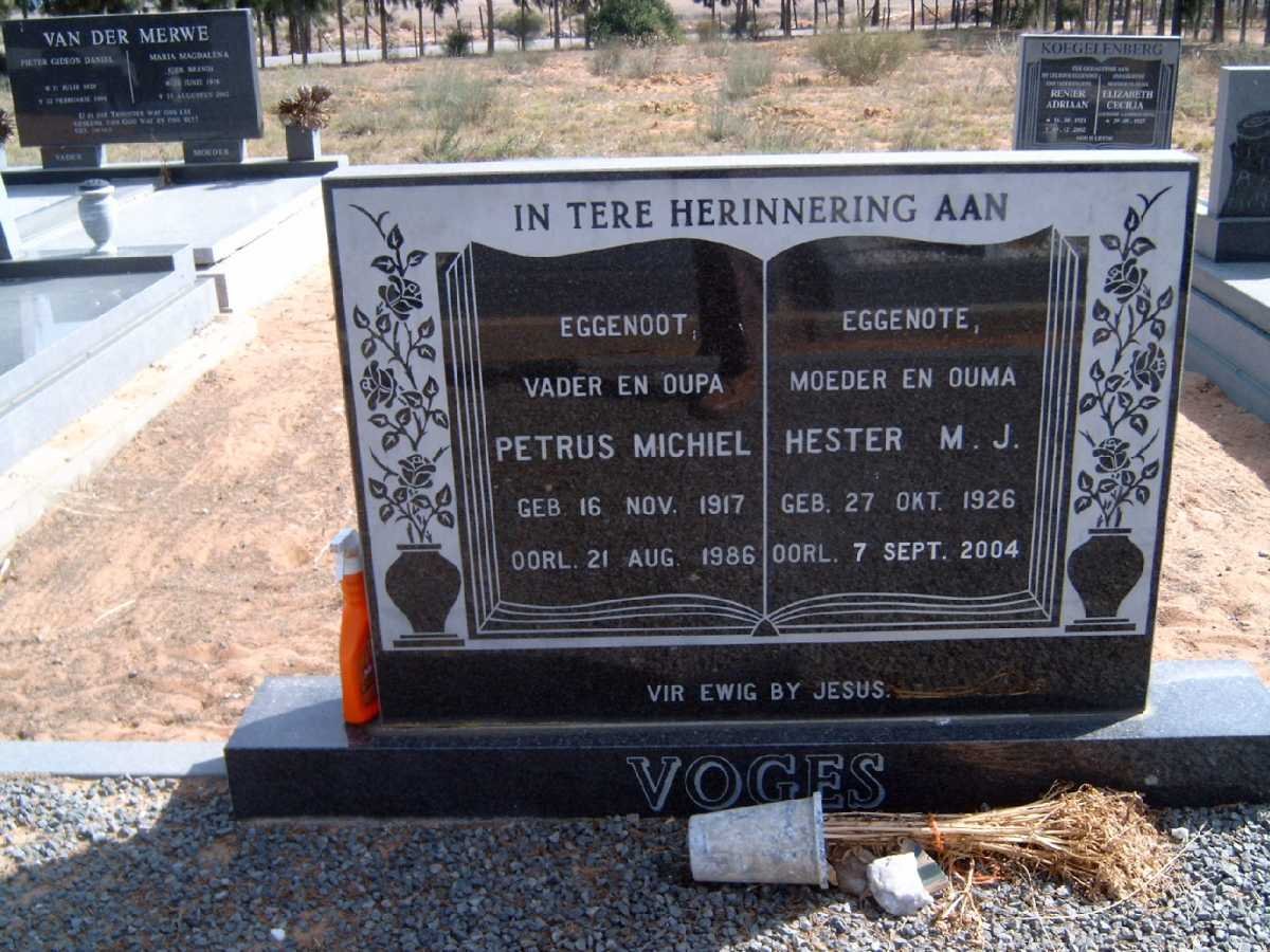 VOGES Petrus Machiel 1917-1986 &amp; Hester M.J. 1926-2004