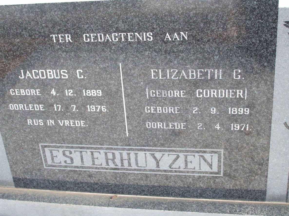 ESTERHUYZEN Jacobus C. 1889-1976 &amp; Elizabeth G. CORDIER 1899-1971
