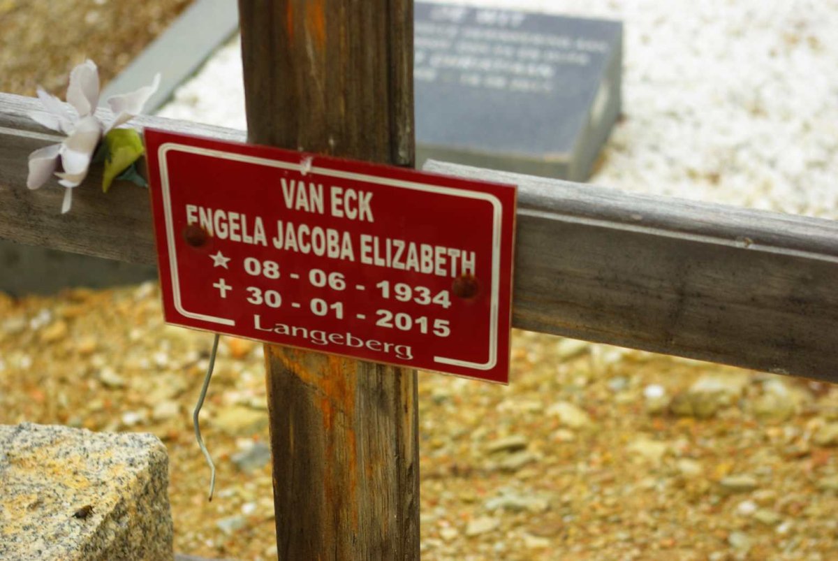 ECK Engela Jacoba Elizabeth, van 1934-2015