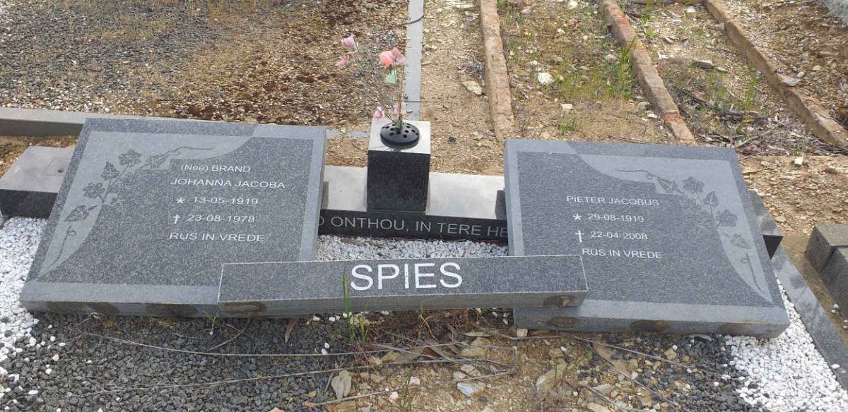 SPIES Pieter Jacobus 1919-2008 &amp; Johanna Jacoba BRAND 1919-1978