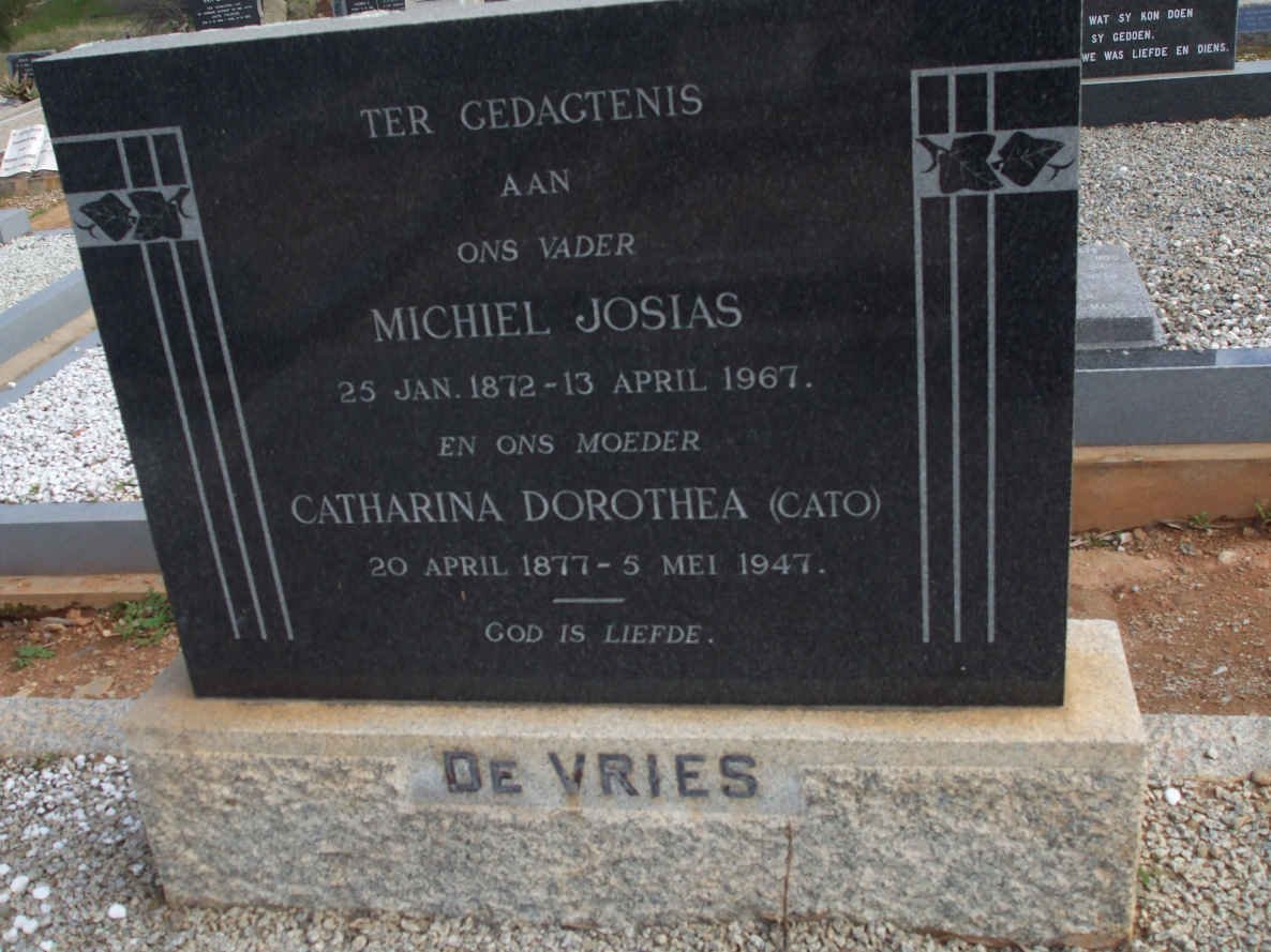 VRIES Michiel Josias 1872-1967 &amp; Catharina Dorothea CATO 1877-1947