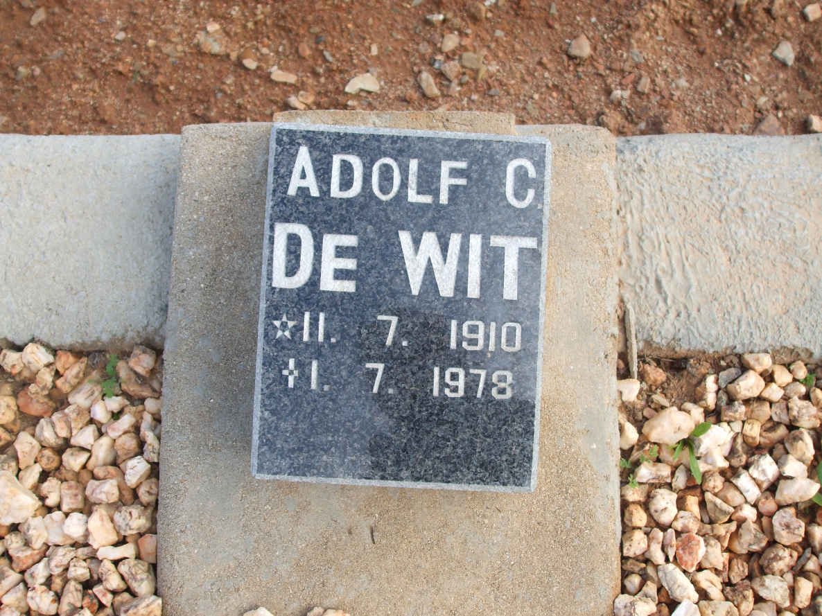 WIT Adolf C., de 1910-1978
