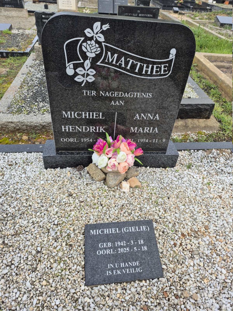 MATTHEE Michiel Hendrik -1954 & Anna Maria -1954 :: MATTHEE Michiel 1942-2025
