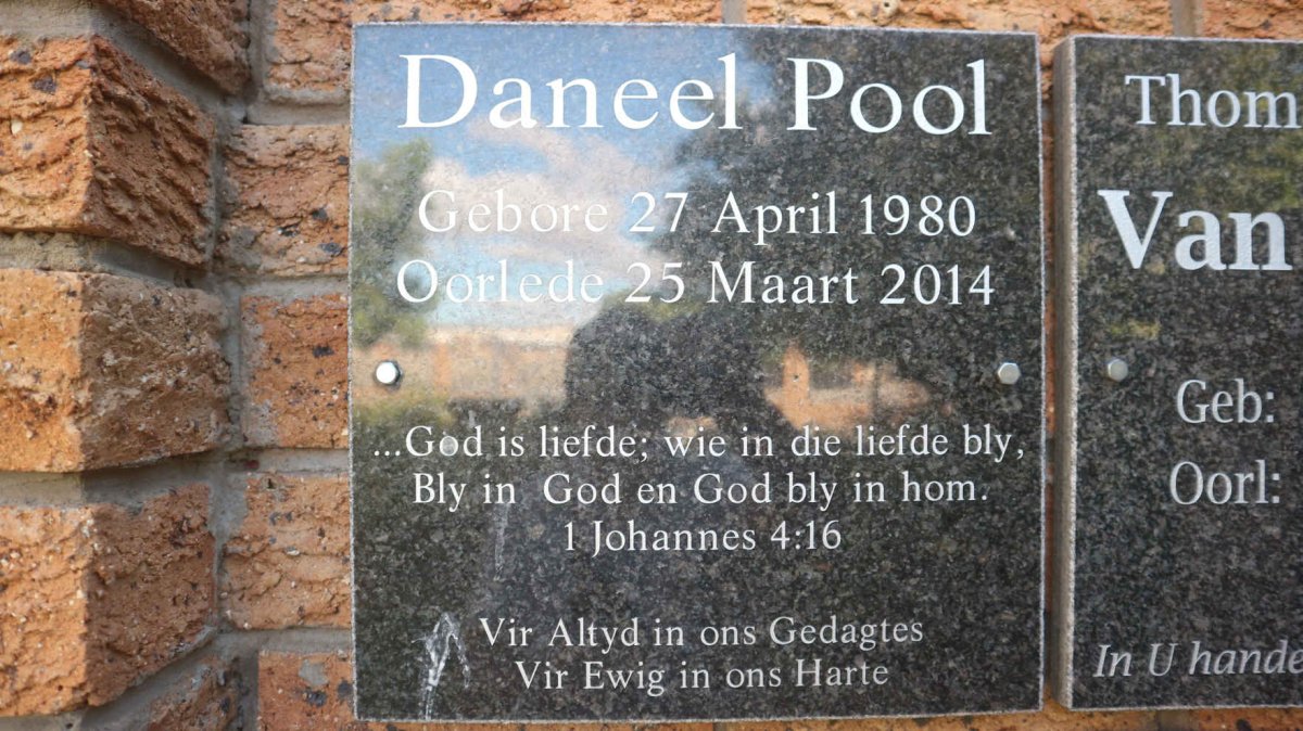 POOL Daneel 1980-2014