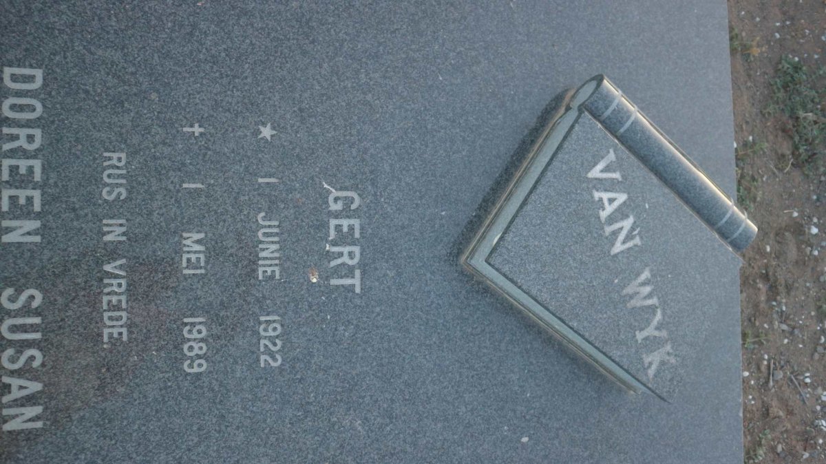 WYK Gert, van 1922-1989 &amp; Doreen Susan 1928-2015