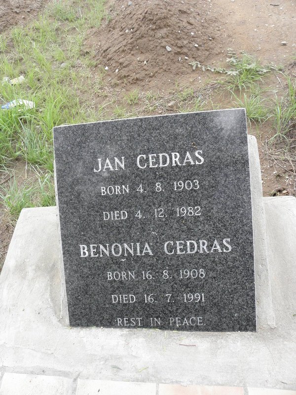 CEDRAS Jan 1903-1982 &amp; Benonia 1908-1991