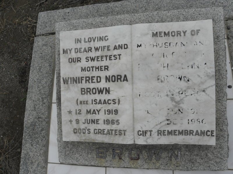 BROWN Ralph John A. 1913-1986 &amp; Winifred Nora ISAACS 1919-1965
