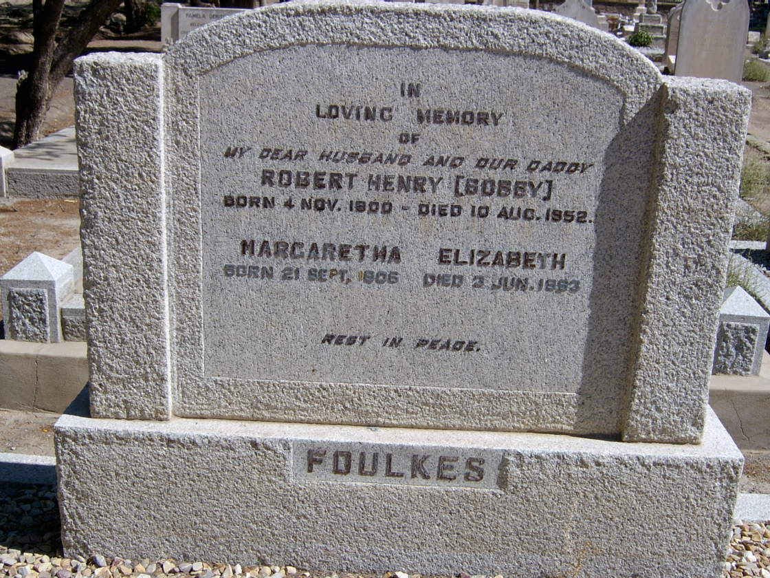 FOULKES Robert Henry 1900-1952 &amp; Margaretha Elizabeth 1906-1953