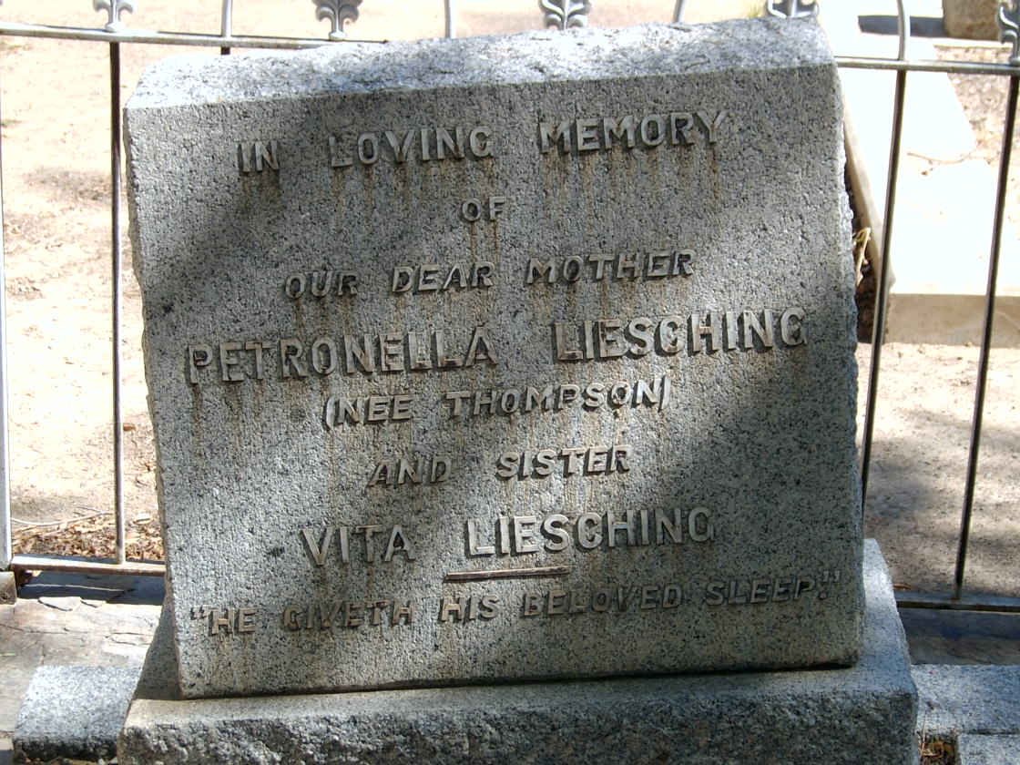LIESCHING Petronella nee THOMPSON :: LIESCHING Vita