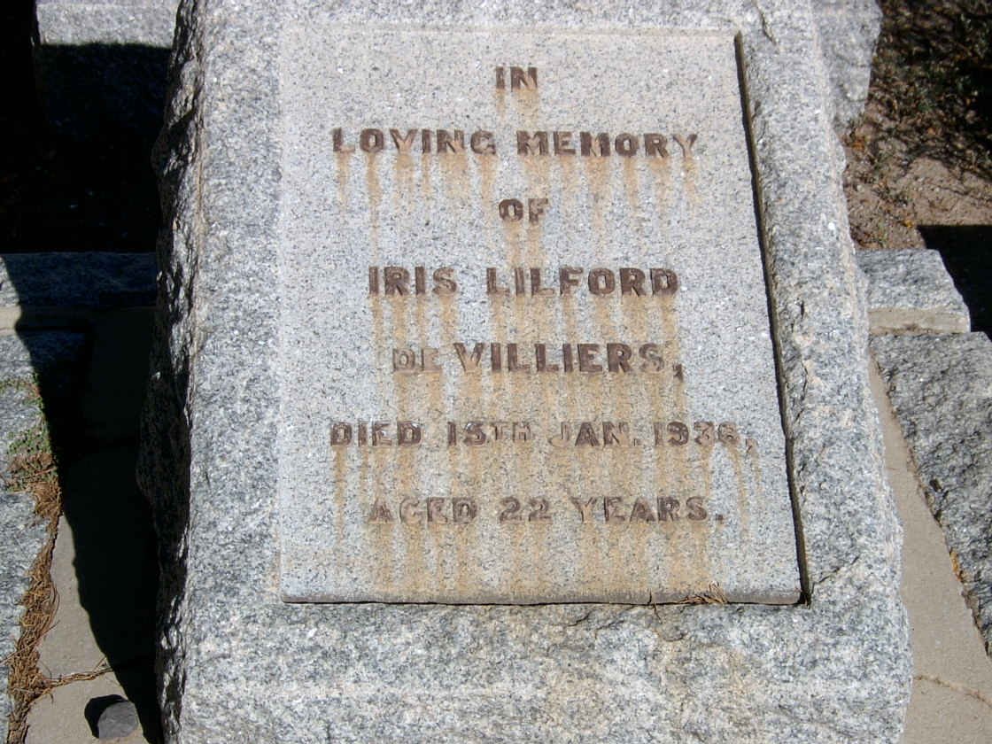 VILLIERS Iris, de nee LILFORD  -1936