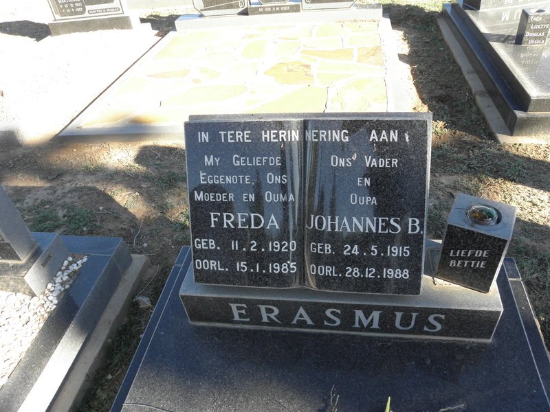 ERASMUS Johannes B. 1915-1988 &amp; Freda 1920-1985