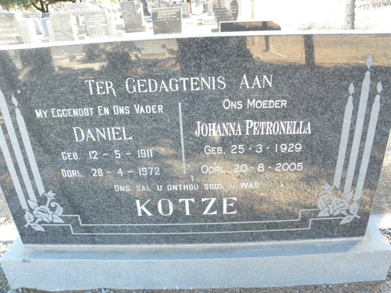 KOTZE Daniel 1911-1972 &amp; Johanna Petronella 1929-2005