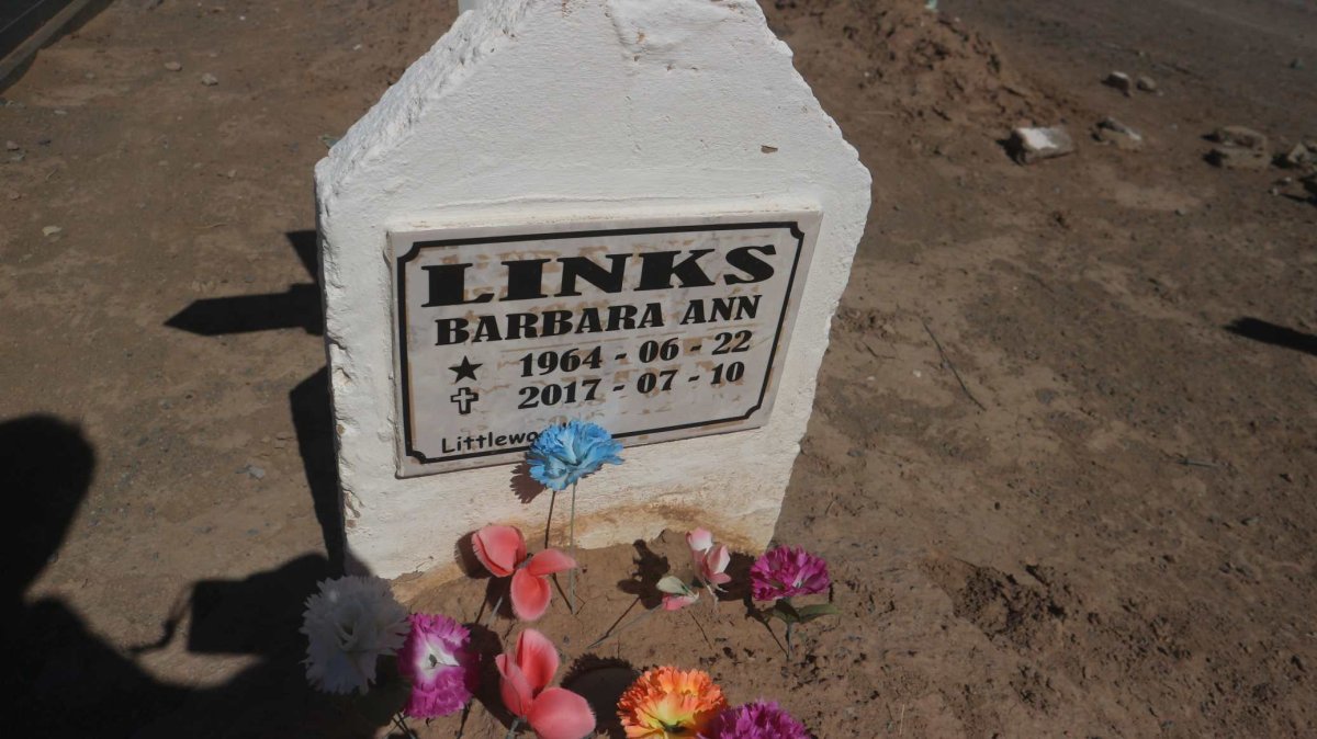 LINKS Barbara Ann 1964-2017