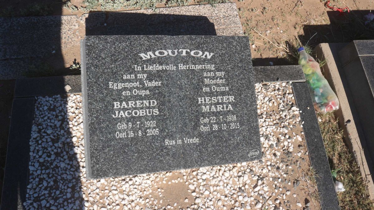 MOUTON Barend Jacobus 1922-2005 &amp; Hester Maria 1938-2015