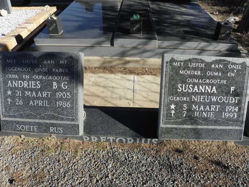 PRETORIUS Andries B.G. 1905-1986 &amp; Susanna F. NIEUWOUDT 1914-1993