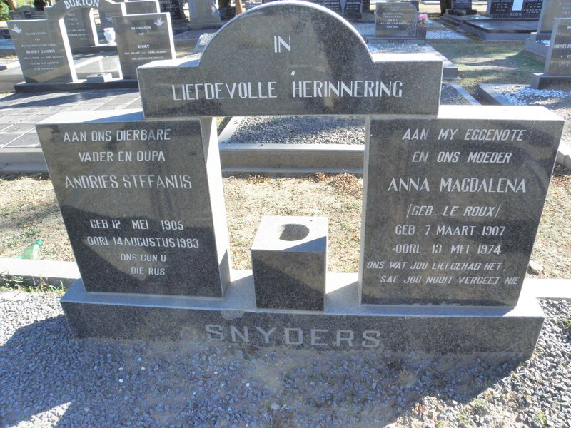 SNYDERS Andries Stefanus 1905-1983 &amp; Anna Magdalena LE ROUX 1907-1974