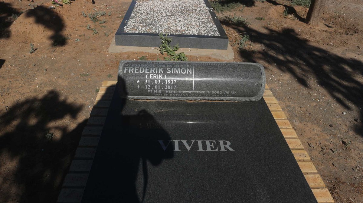 VIVIER Frederik Simon 1937-2017