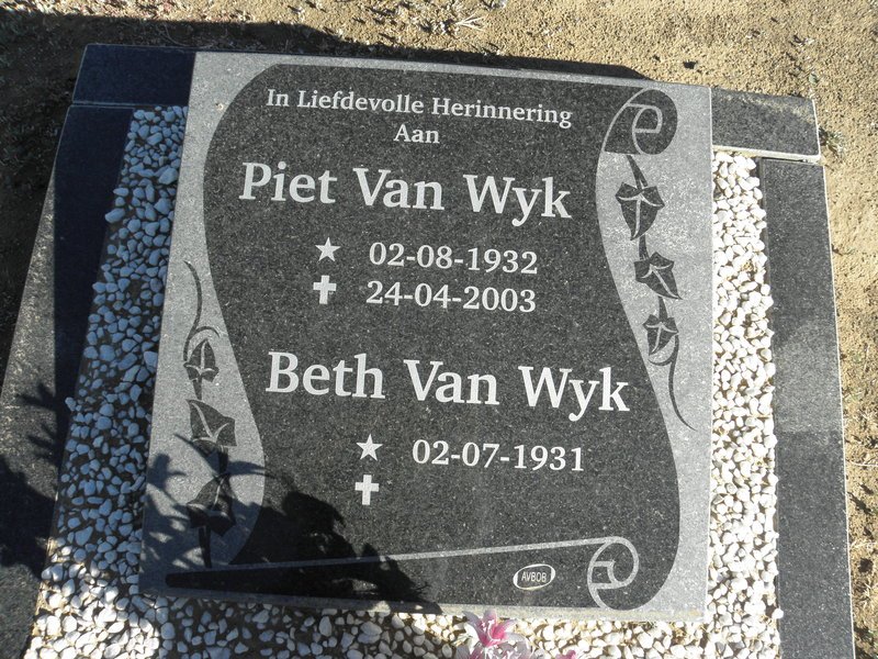 WYK Piet, van 1932-2003 &amp; Beth 1931-