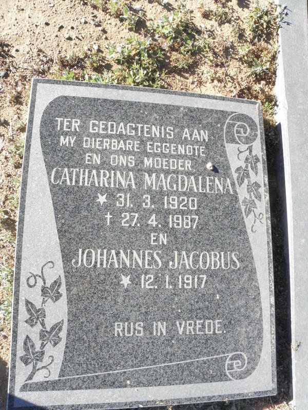 ? Johannes Jacobus 1917- &amp; Catharina Magdalena 1920-1987