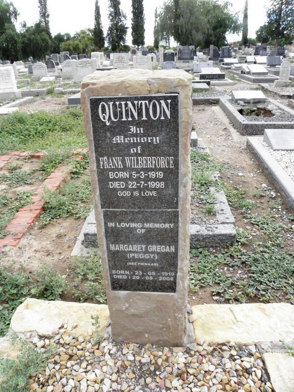 QUINTON Frank Wilberforce 1919-1998 :: GREGAN Margaret nee PIENAAR 1919-2008