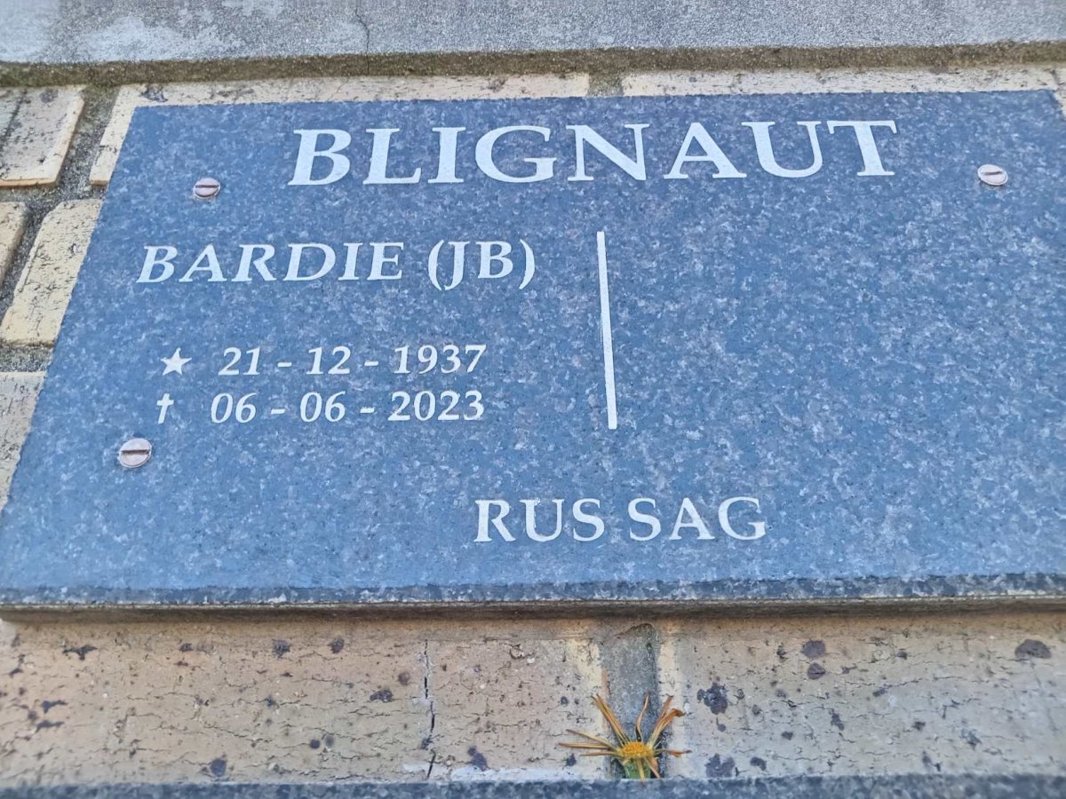BLIGNAUT J.B. 1937-2023