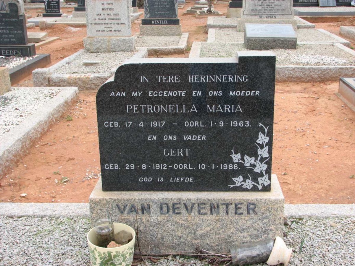 DEVENTER Gert, van 1912-1986 &amp; Petronella Maria 1917-1963