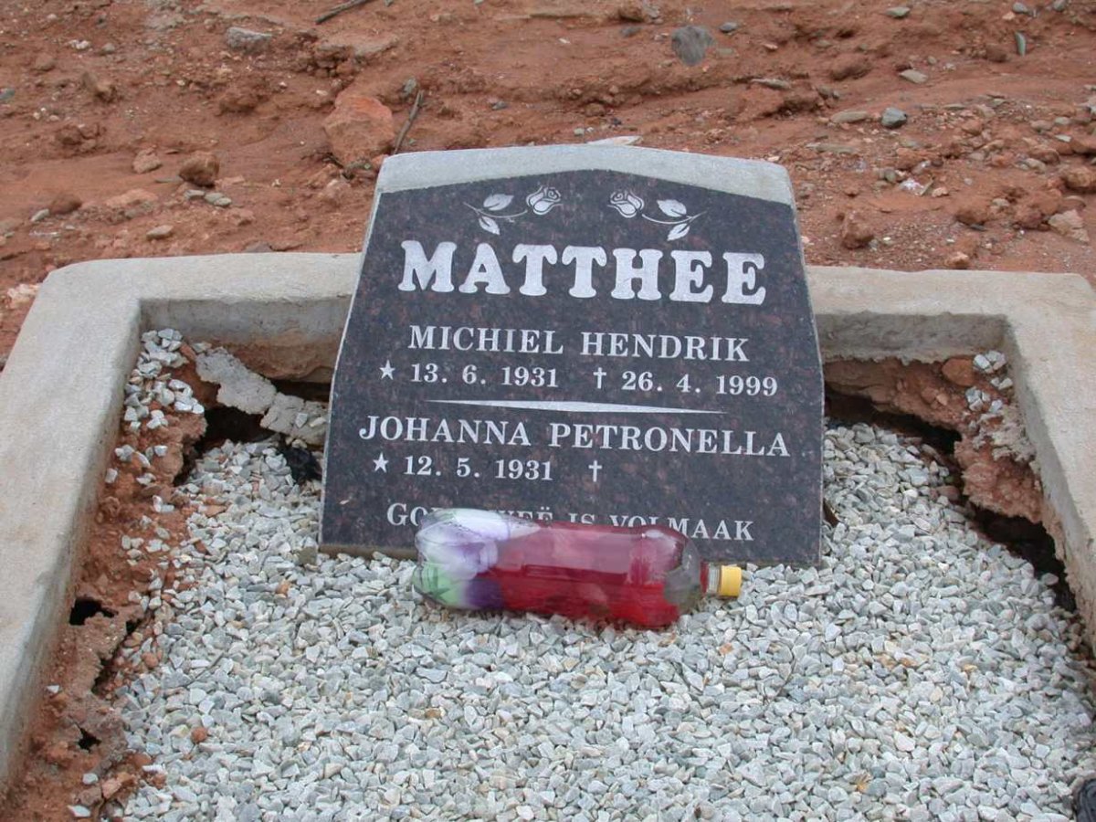 MATTHEE Michiel Hendrik 1931-1999 &amp; Johanna Petronella 1931-