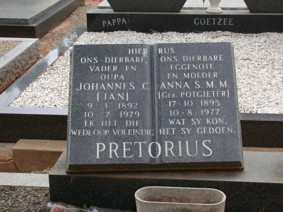 PRETORIUS Johannes C. 1892-1979 &amp; Anna S.M.M. POTGIETER 1895-1977