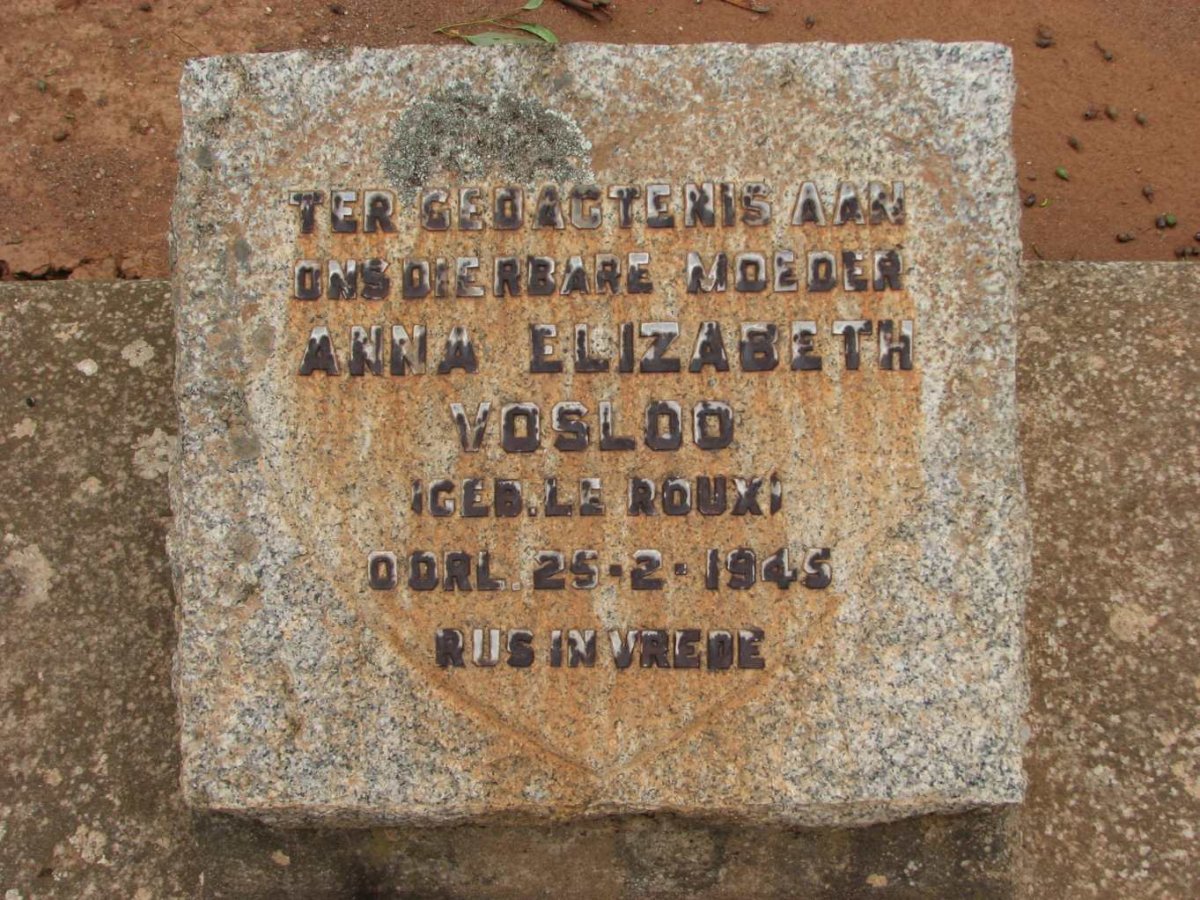 VOSLOO Anna Elizabeth nee LE ROUX -1945