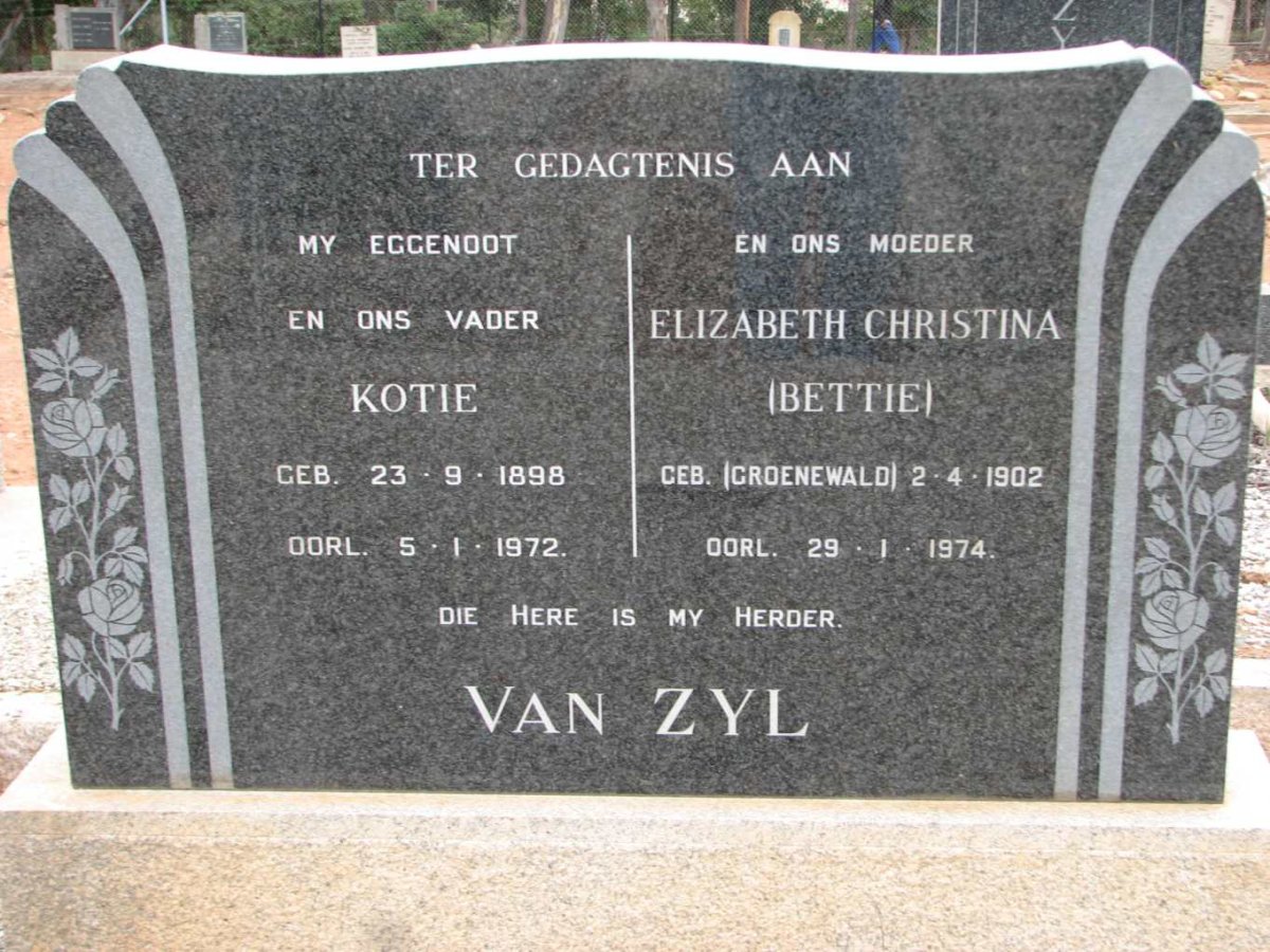 ZYL Kotie, van 1898-1972 &amp; Elizabeth Christina GROENEWALD 1902-1974