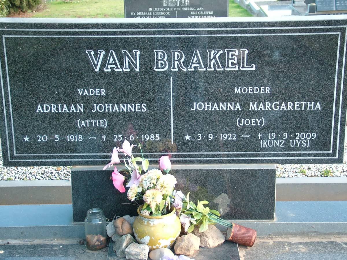 BRAKEL Adriaan Johannes, van 1918-1985 &amp; Johanna Margaretha voorheen KUNZ UYS 1922-2009