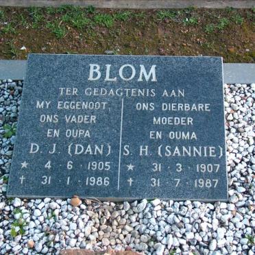 BLOM D.J. 1905-1986 &amp; S.H. 1907-1987
