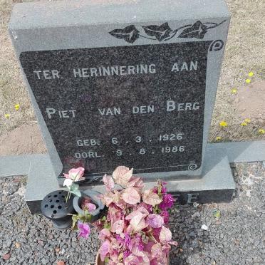 BERG Piet, van den 1926-1986