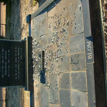 BLOM Jurie Johannes 1910-1965 &amp; Margaretha Johanna 1913-2001