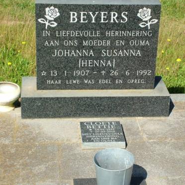 BEYERS Johanna Susanna 1907-1992 :: CLOETE Bettie 1933-2010