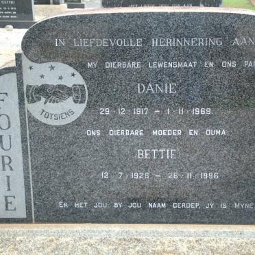 FOURIE Danie 1917-1969 &amp; Bettie 1926-1996