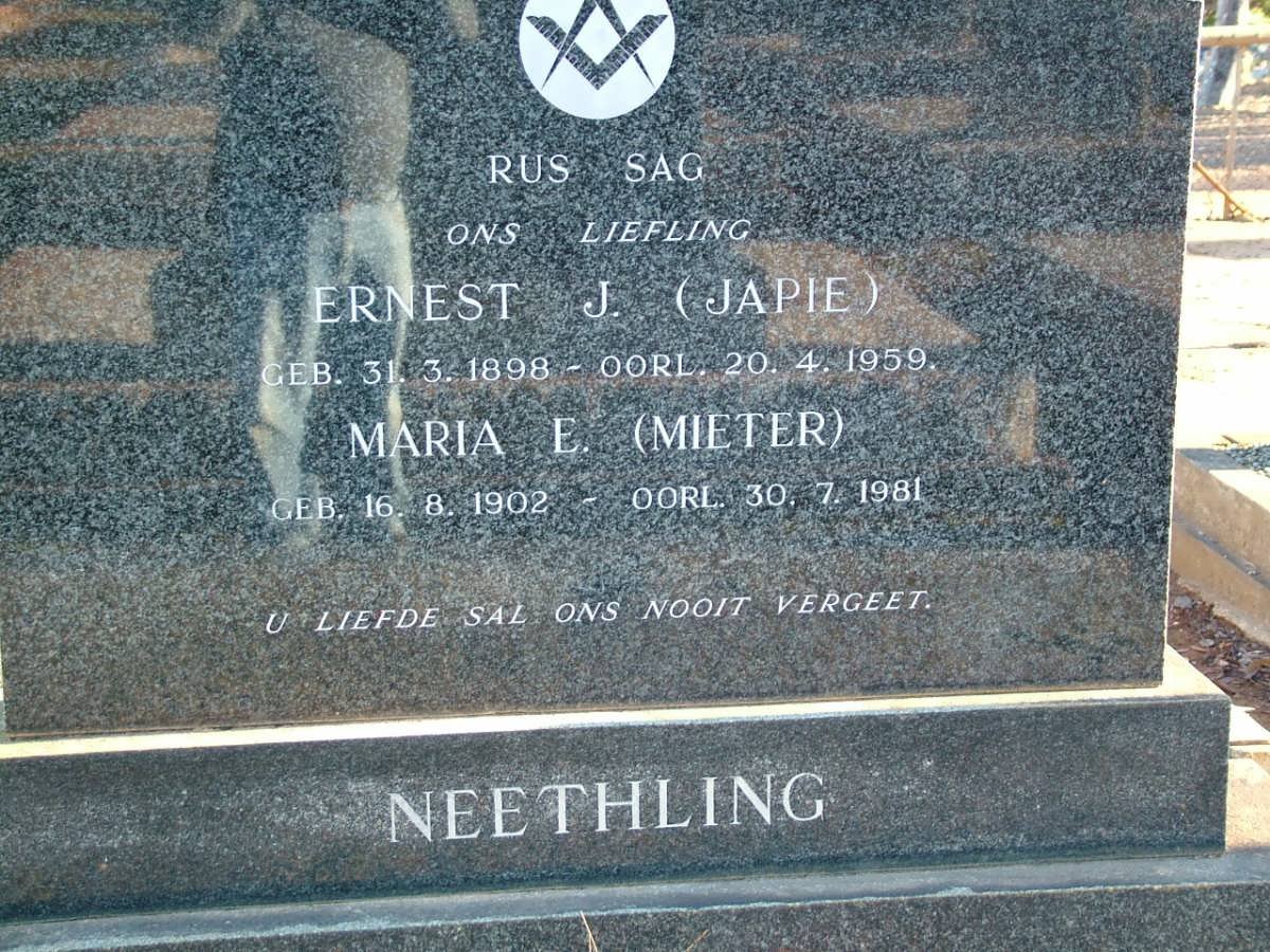 NEETHLING Ernest J. 1898-1959 &amp; Maria E. 1902-1981