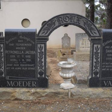 ROUX Daniel Petrus 1884-1948 &amp; Petronella Jacoba 1892-1951