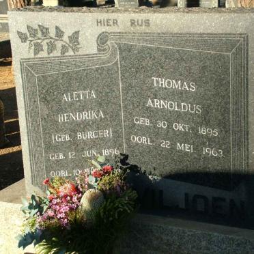 VILJOEN Thomas Arnoldus 1895-1963 &amp; Aletta Hendrika BURGER 1896-19??