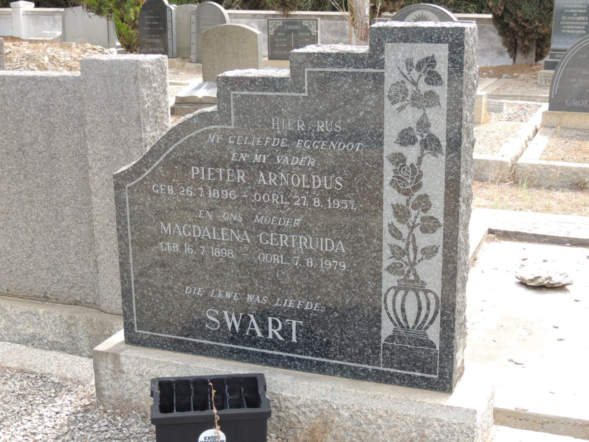 SWART Pieter Arnoldus 1896-1957 &amp; Magdalena Gertruida 1898-1979