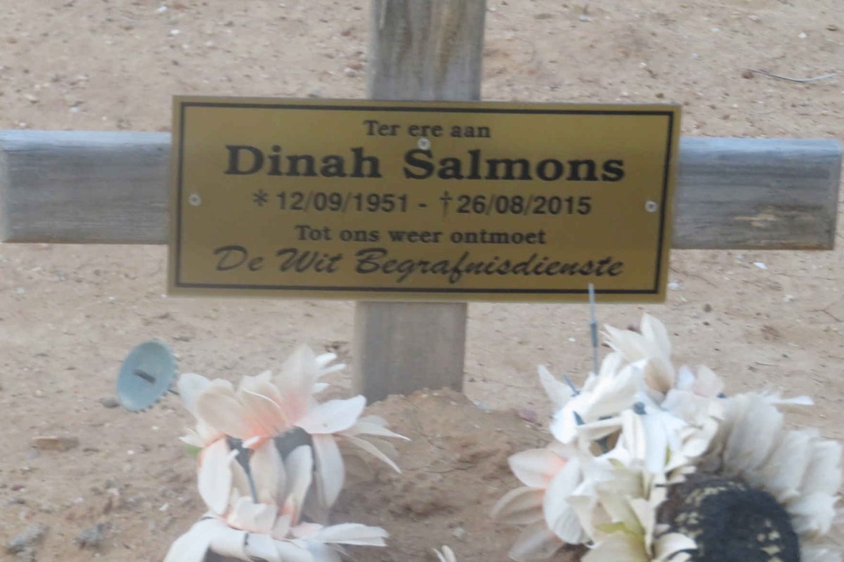 SALMONS Dinah 1951-2015