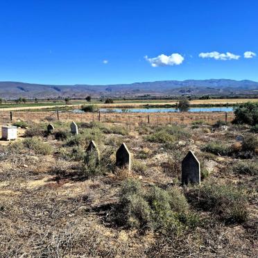 Western Cape, CALITZDORP district, Calitzdorp, Goedverwagting 35_10, farm cemetery