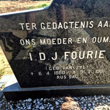 FOURIE  I.D.J. nee VAN ZYL 1880-1981