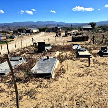 Western Cape, CALITZDORP district, Calitzdorp, Goedverwagting 35_3, farm cemetery